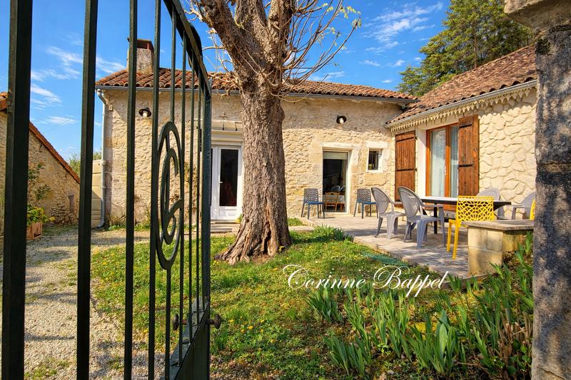 Maison de village - 81 m² - 3 pièces