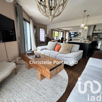 Maison - 200 m² - 6 pièces