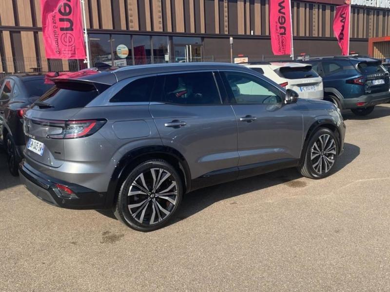 Renault Austral E-Tech hybrid 200 Iconic