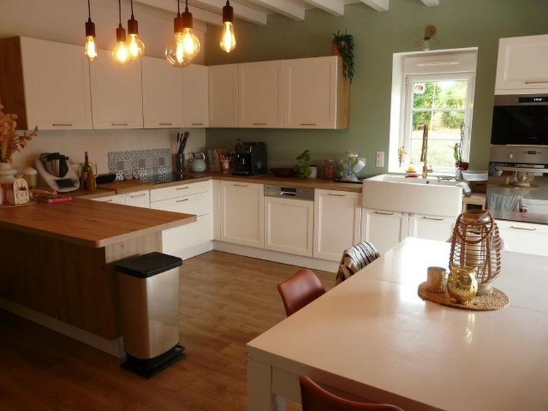 Maison en pierre - 203 m² - 6 pièces