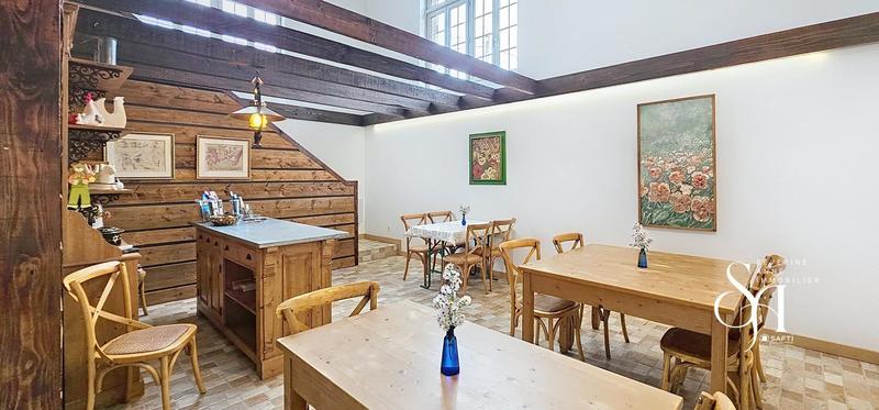 Maison - 315 m² - 6 pièces