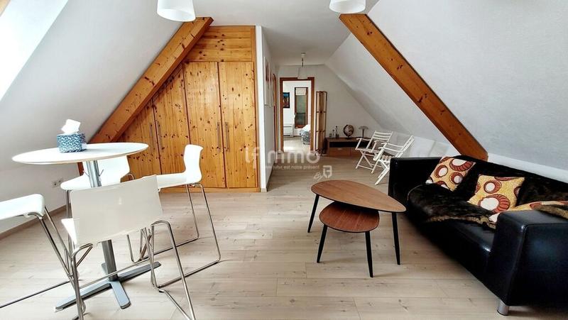 Maison - 207 m² - 7 pièces