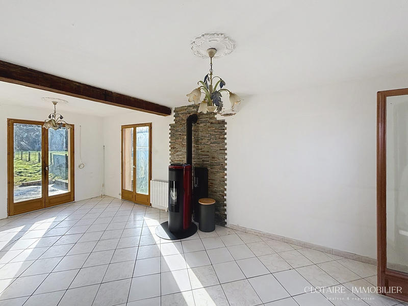 Maison traditionnelle - 85 m² - 5 pièces