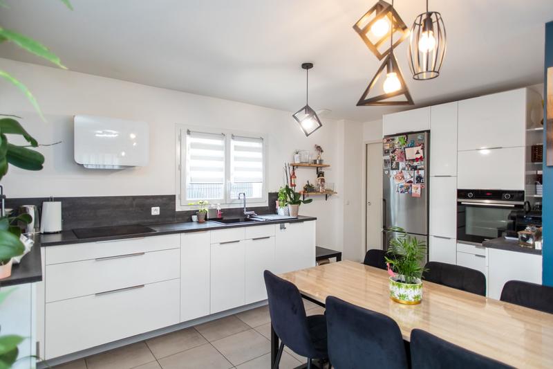 Appartement - 79 m² - 4 pièces