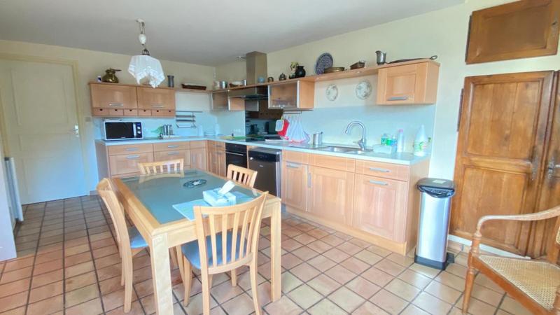 Maison - 194 m² - 5 pièces