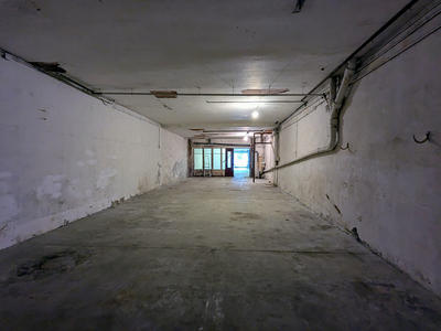 Parking - 136 m²