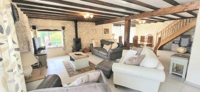 Demeure - 360 m² - 12 pièces