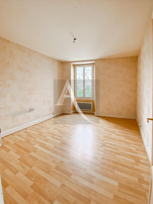 Maison - 200 m² - 7 pièces