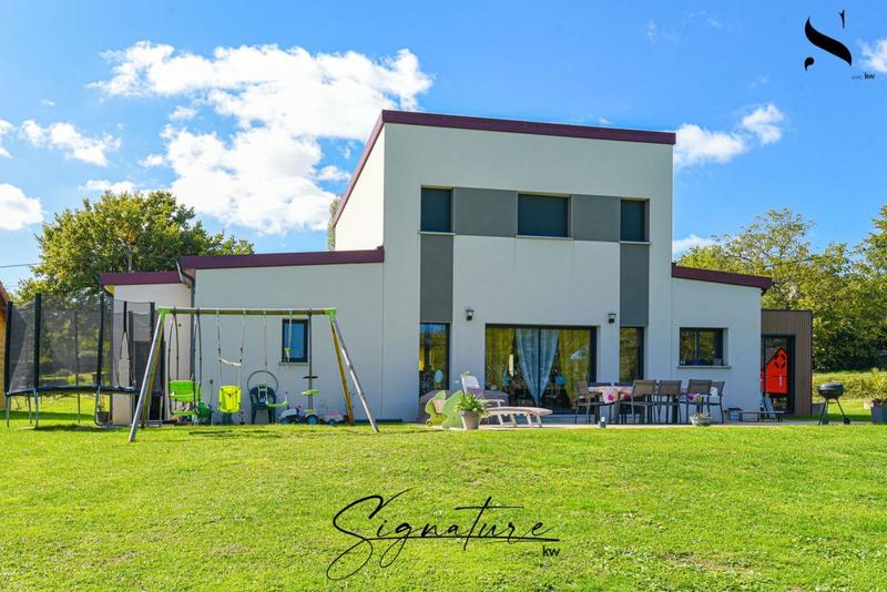 Maison - 125 m² - 5 pièces