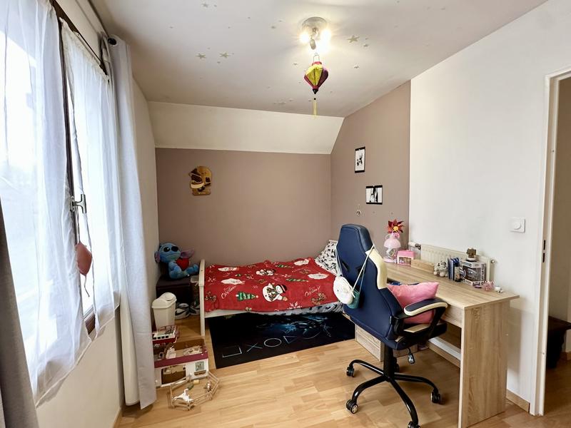 Maison traditionnelle - 111 m² - 5 pièces