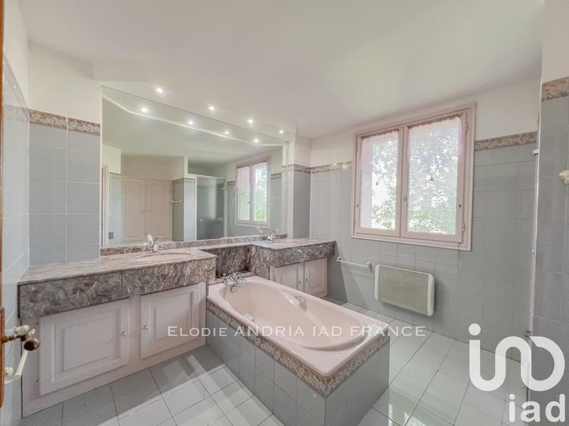 Maison - 165 m² - 4 pièces