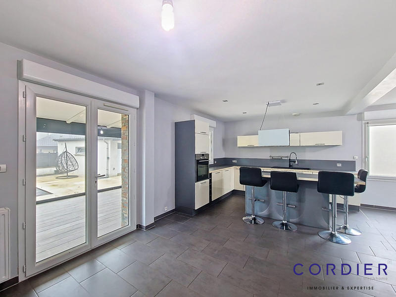 Maison - 124 m² - 4 pièces