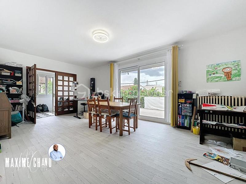 Pavillon - 191 m² - 8 pièces