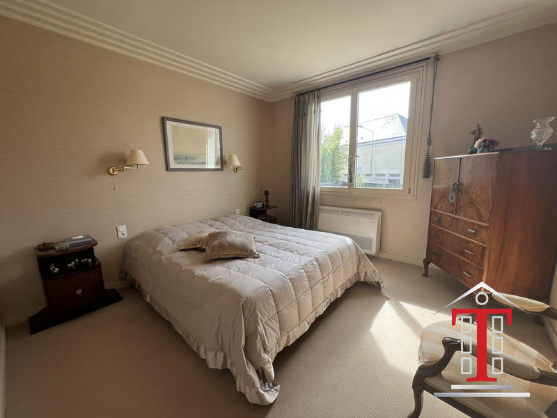 Maison - 200 m² - 8 pièces