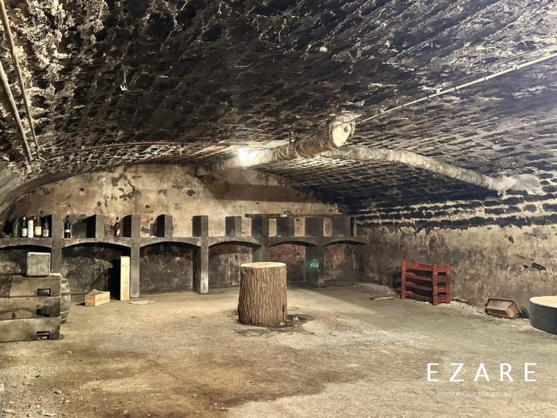 Maison - 225 m² - 6 pièces