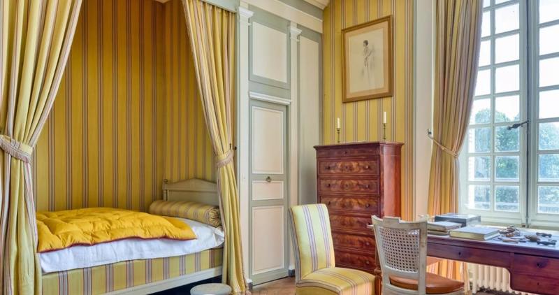 Manoir - 1 500 m² - 30 pièces