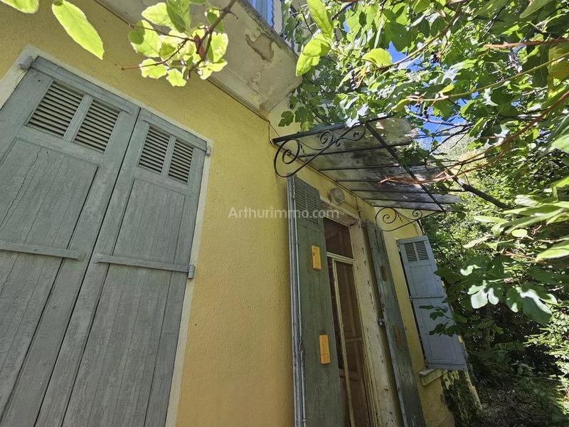 Maison - 140 m² - 9 pièces