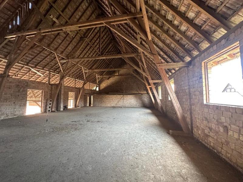 Corps de ferme - 180 m² - 8 pièces