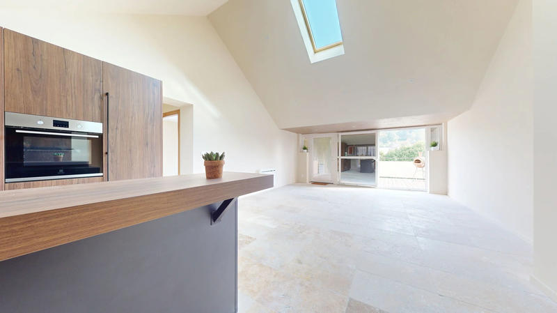 Appartement - 103 m² - 5 pièces