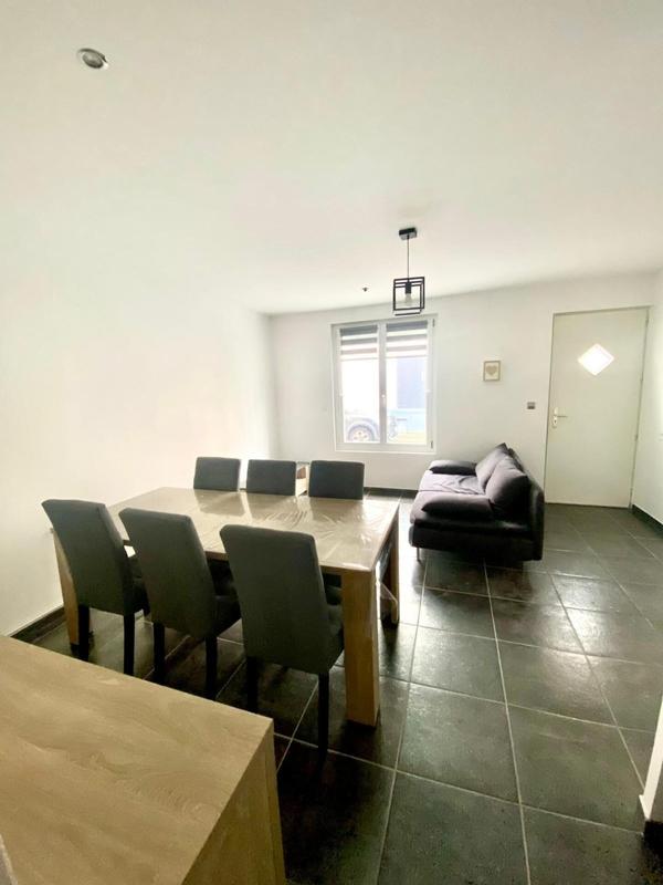 Maison - 85 m² - 5 pièces