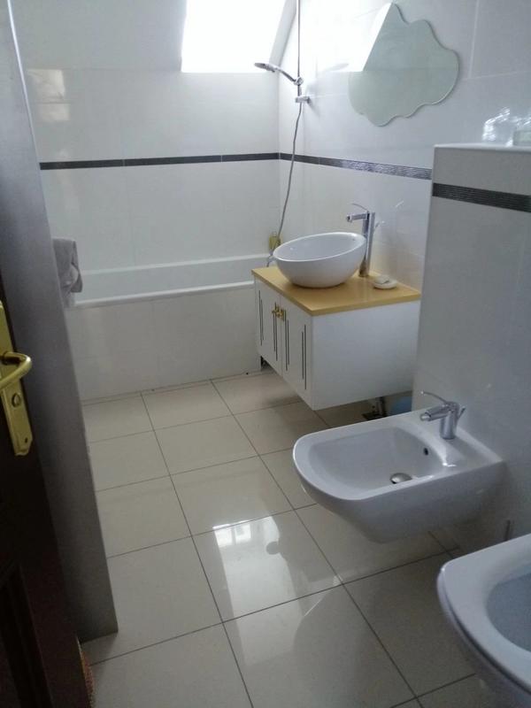 Appartement - 90 m² - 4 pièces