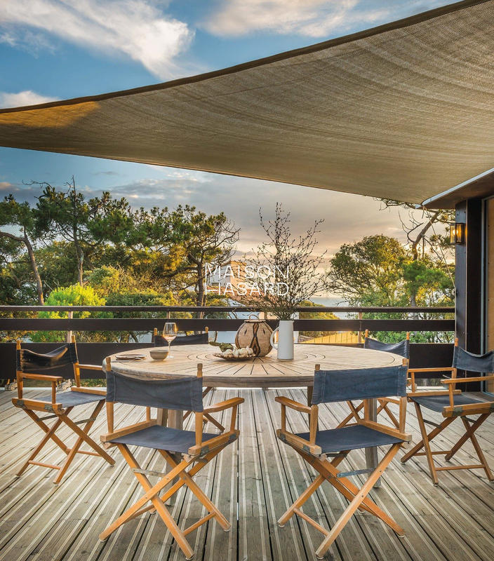 Villa - 377 m² - 12 pièces