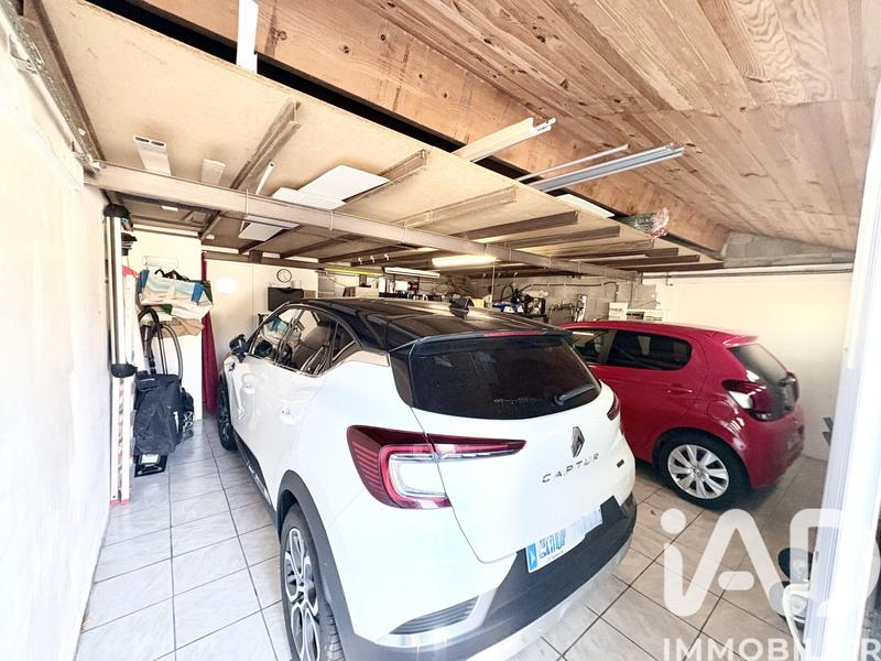 Maison - 99 m² - 5 pièces