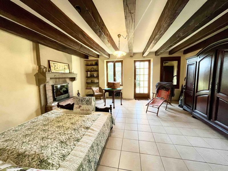 Maison - 185 m² - 4 pièces