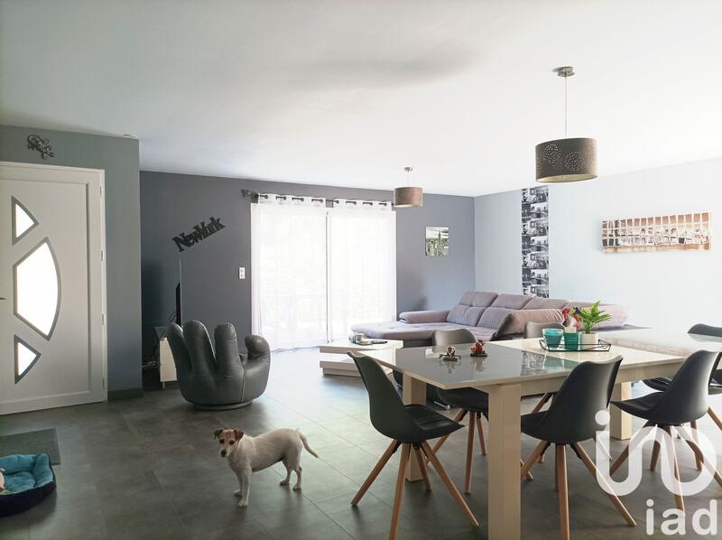 Maison - 265 m² - 9 pièces