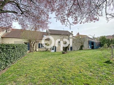 Maison - 202 m² - 8 pièces