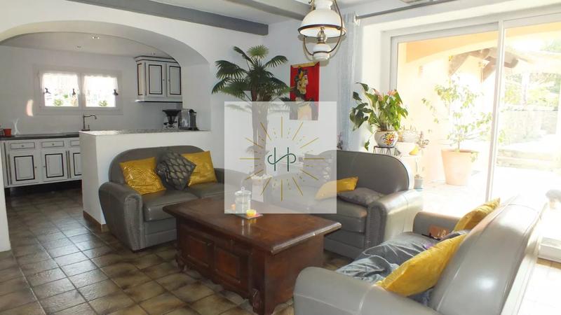 Maison - 182 m² - 7 pièces