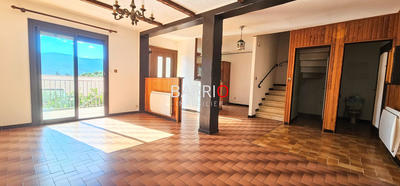 Maison - 96 m² - 5 pièces