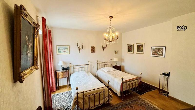 Duplex - 179 m² - 6 pièces