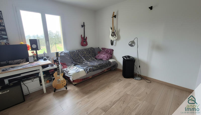 Maison - 104 m² - 4 pièces