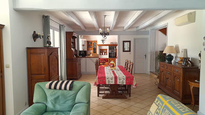 Maison - 262 m² - 10 pièces