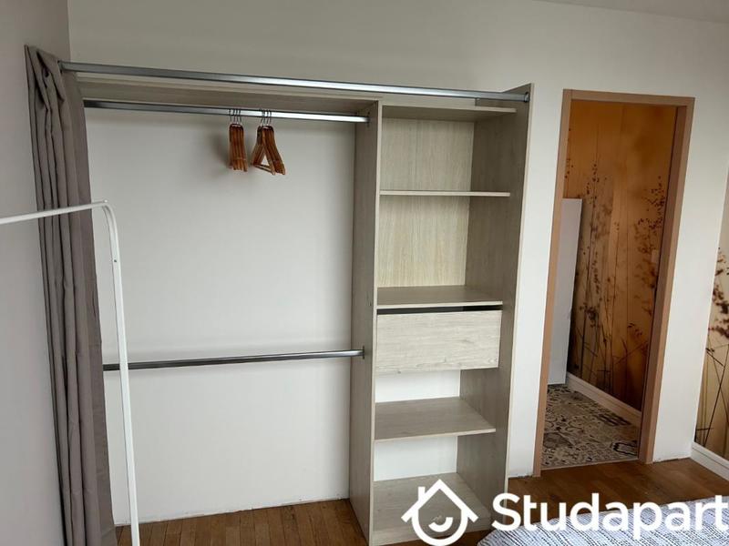 Chambre - 9 m² - 1 pièce