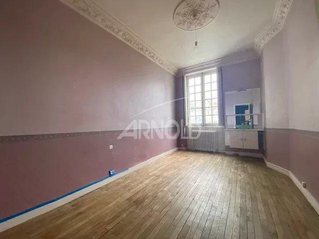 Appartement - 180 m² - 9 pièces