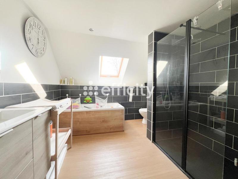 Maison - 120 m² - 7 pièces