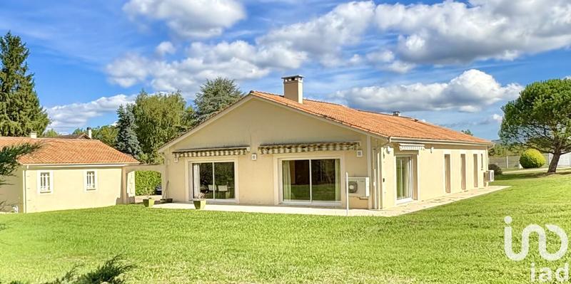 Maison - 224 m² - 8 pièces