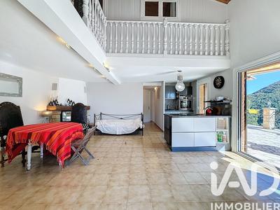 Maison - 96 m² - 4 pièces