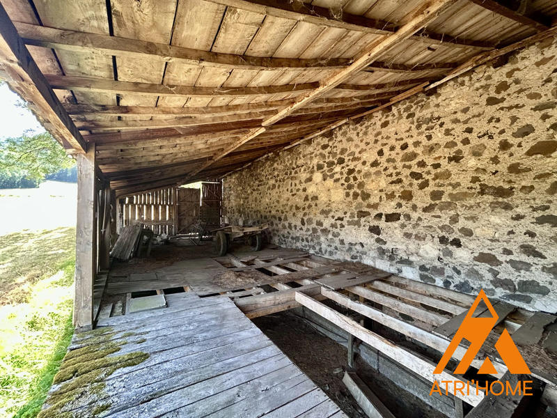 Ferme - 300 m² - 2 pièces
