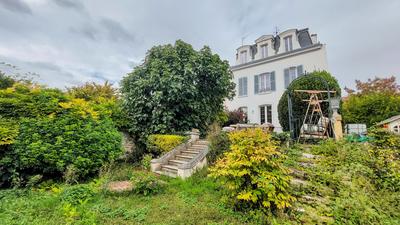 Maison - 133 m² - 6 pièces