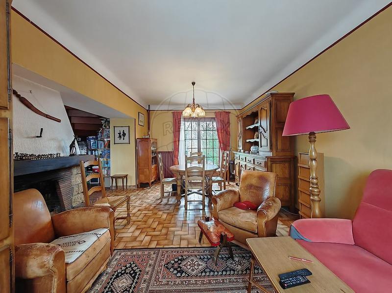 Maison - 169 m² - 8 pièces