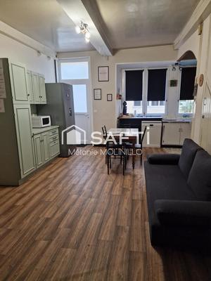 Maison - 204 m² - 12 pièces