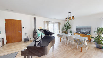 Villa - 235 m² - 6 pièces