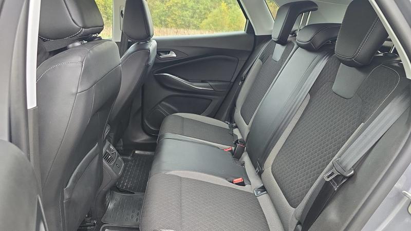 Opel Grandland X 1.2 Turbo 130 Elegance Business