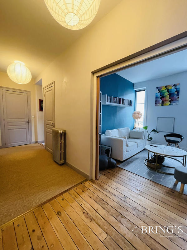 Maison - 309 m² - 12 pièces