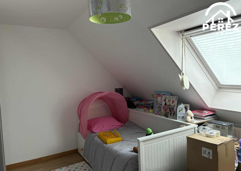 Maison - 90 m² - 5 pièces