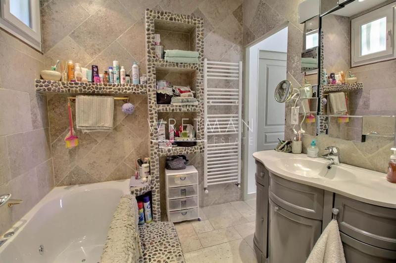 Villa - 146 m² - 5 pièces