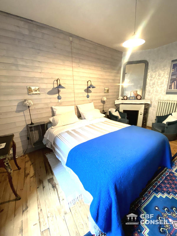 Maison ancienne - 260 m² - 14 pièces